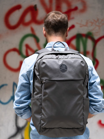 Ruksak MORAL BAGS Nova Straya, crna, MORAL BAGS oznaka na prednjoj strani, rPET tkanina, kapacitet 32L
