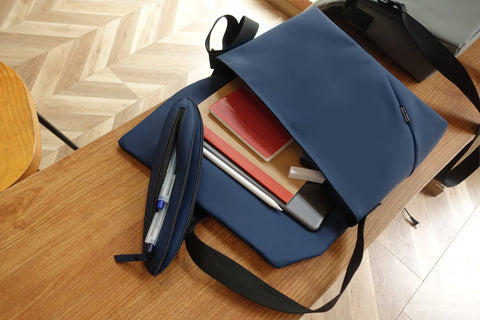 URBAN FOREST - LIGHT - Messenger Bag - Modra