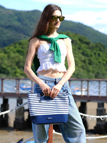 AkusukA - Z for Zip to Go Handbag