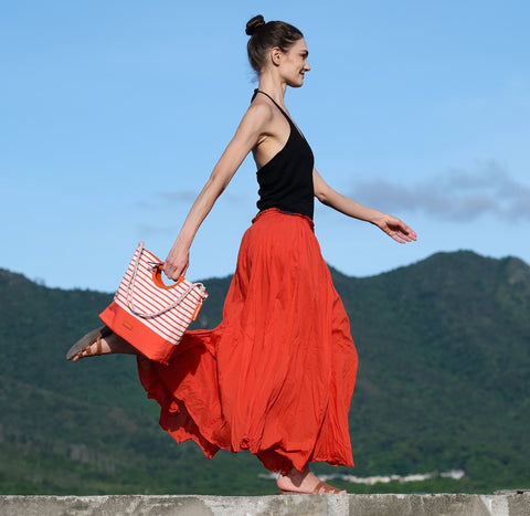 AkusukA - Z for Zip to Go Handbag