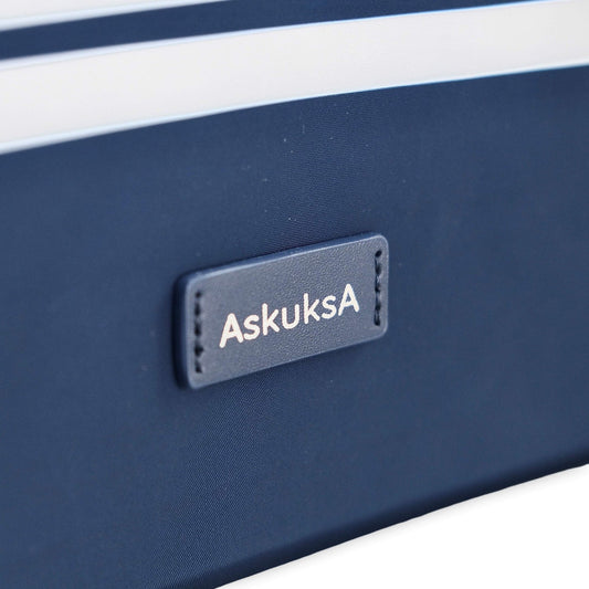 AskuksA Z for Zip to Go logo detalj, reciklirana koža mornarsko plava, ručna izrada