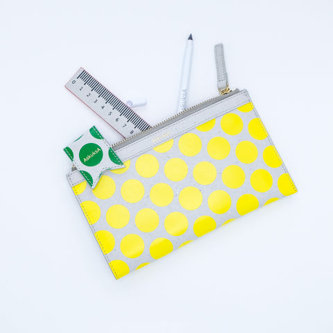 AskuksA - B for Back-to-Work Pen Case - Točkice