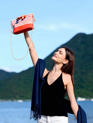 AkusukA - Z for Zip to Go Handbag